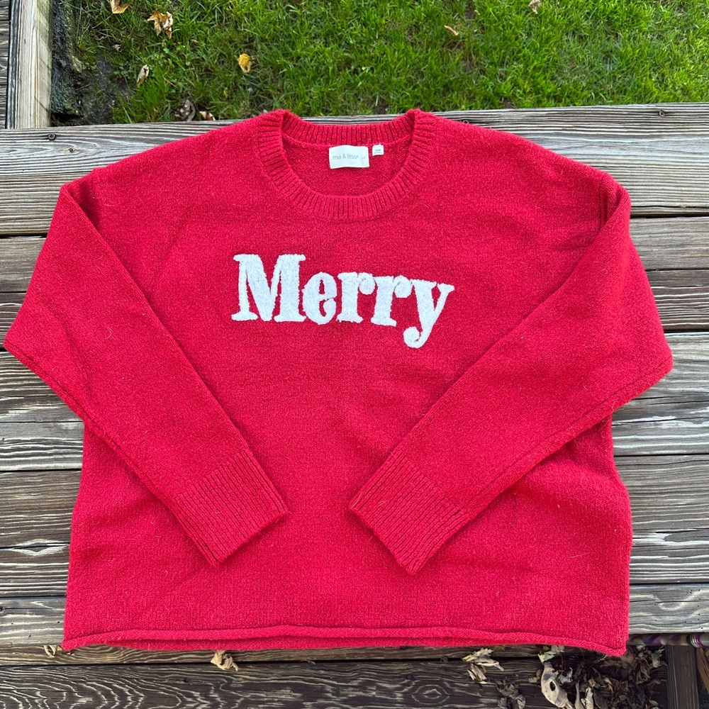 Festive red Merry sweater Sz L Perfect for Christmas 🎄